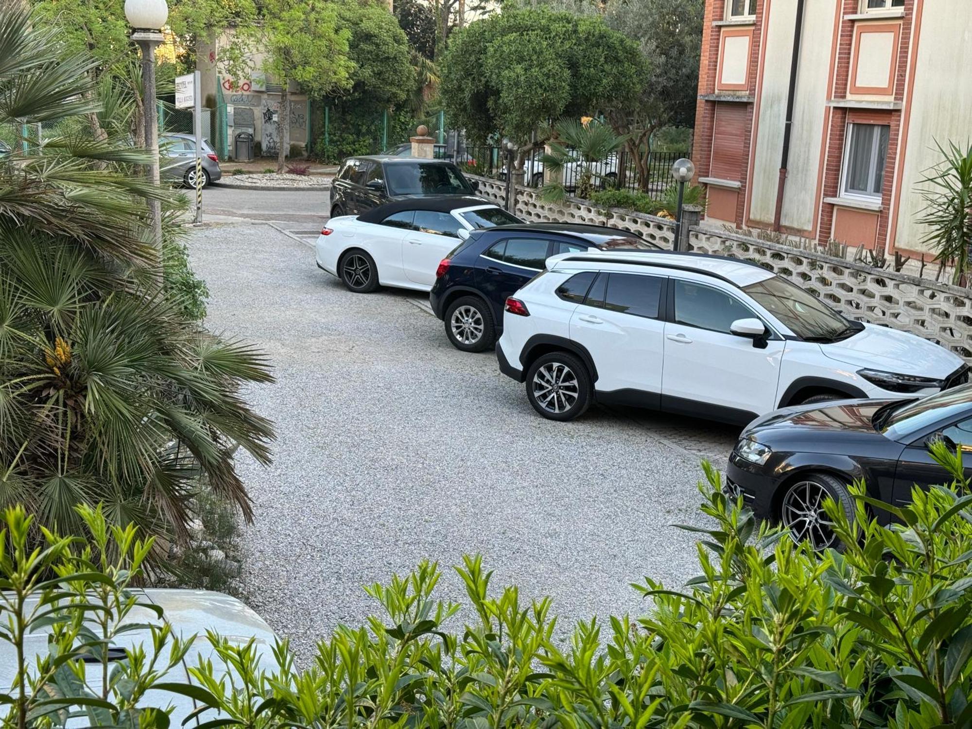 Hotel Villa Augusta Grado Exterior foto